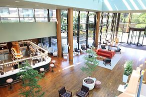 The Orchard Hotel & Restaurant