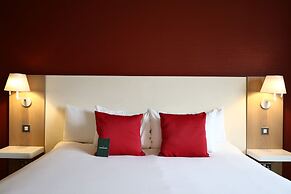 The Orchard Hotel & Restaurant