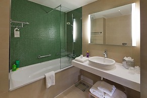 The Orchard Hotel & Restaurant