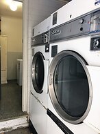 Hello Adelaide Motel and Apartments