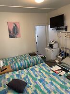 Hello Adelaide Motel and Apartments