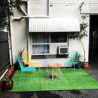 Hello Adelaide Motel and Apartments