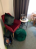 Hello Adelaide Motel and Apartments