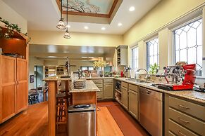 Harvey House Bed & Breakfast