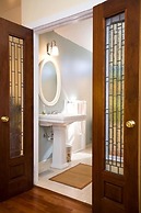 Harvey House Bed & Breakfast