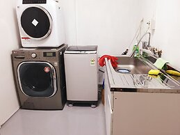 OPPA Hostel Sinchon-Hongdae