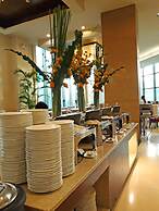 Mandarin Plaza Hotel