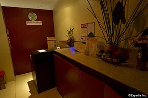 Mandarin Plaza Hotel