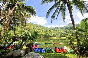 Home Phutoey River Kwai Hotspring & Nature Resort