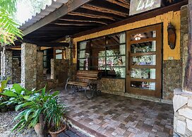 Home Phutoey River Kwai Hotspring & Nature Resort