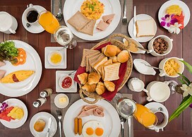 Home Phutoey River Kwai Hotspring & Nature Resort