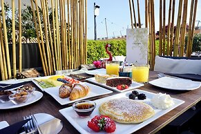 Hotel Caravita