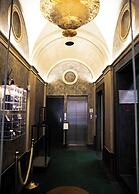 Hotel Caravita
