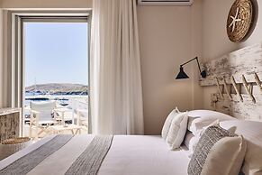 Kythnos Bay Hotel