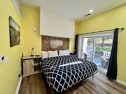 New Buffalo Inn & Spa