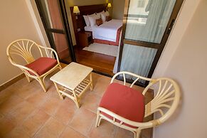 Waridi Paradise Hotel & Suites