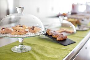 iRooms Forum and Colosseum