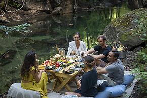 Rio Perdido Hotel & Thermal River