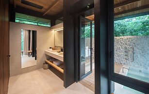 Rio Perdido Hotel & Thermal River