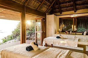 Machangulo Beach Lodge