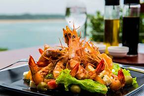 Machangulo Beach Lodge