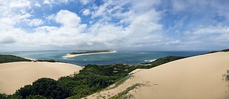 Machangulo Beach Lodge