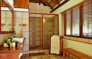 Machangulo Beach Lodge