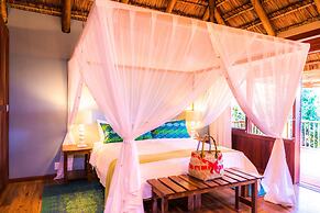 Machangulo Beach Lodge