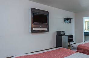 Motel 6 Texarkana, AR