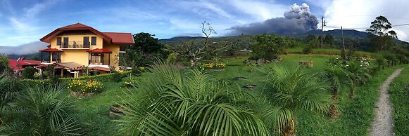 Guayabo Lodge