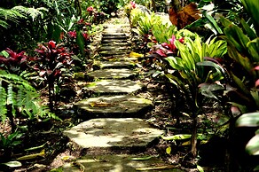 Guayabo Lodge