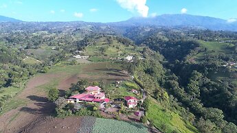 Guayabo Lodge