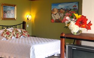 Guayabo Lodge