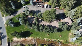 Aspen Winds on Fall River