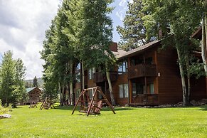 Aspen Winds on Fall River