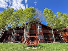 Aspen Winds on Fall River