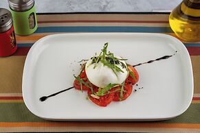 Holiday Inn New Delhi Aerocity by IHG