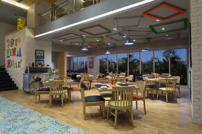 Holiday Inn New Delhi Aerocity by IHG