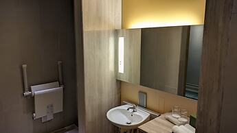 Holiday Inn New Delhi Aerocity by IHG