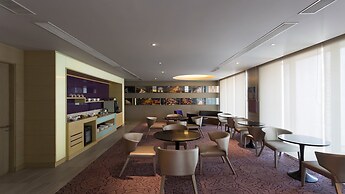 Holiday Inn New Delhi Aerocity by IHG