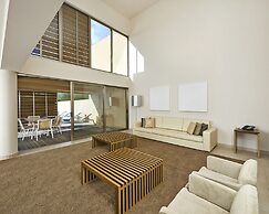 Salgados Beach Villas