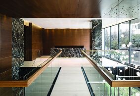 8010 Urban Living Luxury Home Experiences.