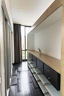 8010 Urban Living Luxury Home Experiences.