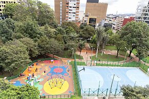 8010 Urban Living Luxury Home Experiences.