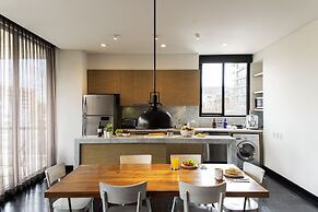 8010 Urban Living Luxury Home Experiences.