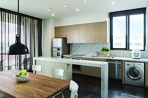 8010 Urban Living Luxury Home Experiences.