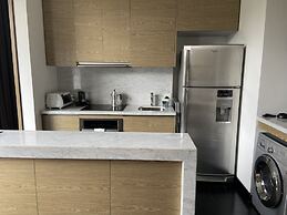 8010 Urban Living Luxury Home Experiences.