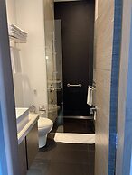 8010 Urban Living Luxury Home Experiences.