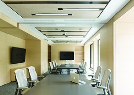 8010 Urban Living Luxury Home Experiences.