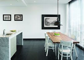 8010 Urban Living Luxury Home Experiences.